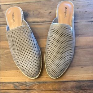 Indigo Rd. Dark Beige Slip-On Backless Mules Size 8